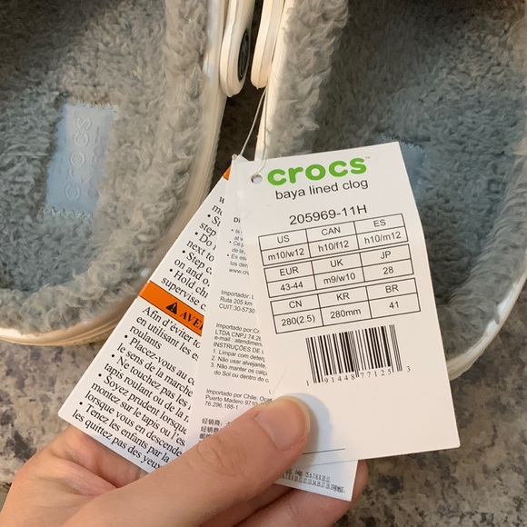 White Fur-Lined Crocs - Picture 6 of 10